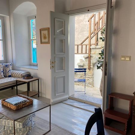 فيلا Little Blue In Chorio, سيمي المظهر الخارجي الصورة